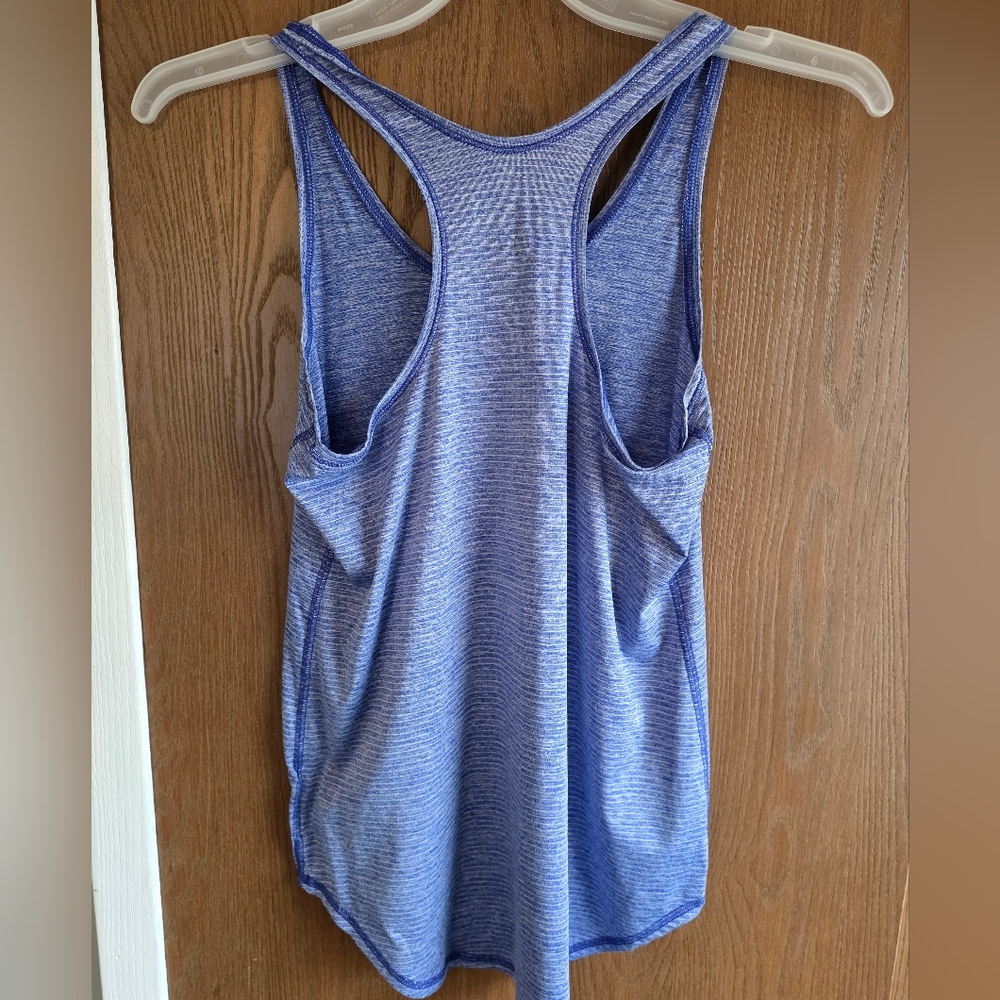 Old Navy Blue Heathered Racerback Tank Top - Picture 3 of 3